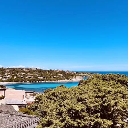 Three Bedroom Sea View In Cala Granu Shared Pool 200m From The 度假居