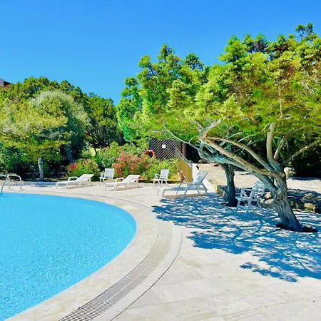 Three Bedroom Sea View In Cala Granu Shared Pool 200m From The 切尔沃港