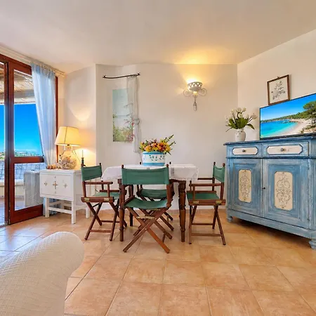 度假居 Three Bedroom Sea View In Cala Granu Shared Pool 200m From The