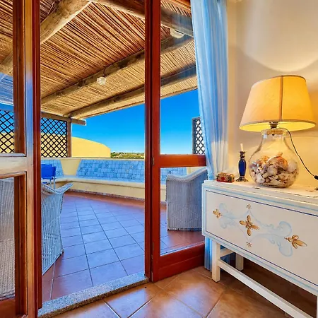 Three Bedroom Sea View In Cala Granu Shared Pool 200m From The 切尔沃港